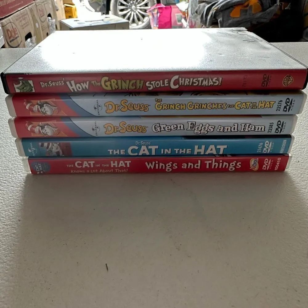 5 Dr Seuss DVD's